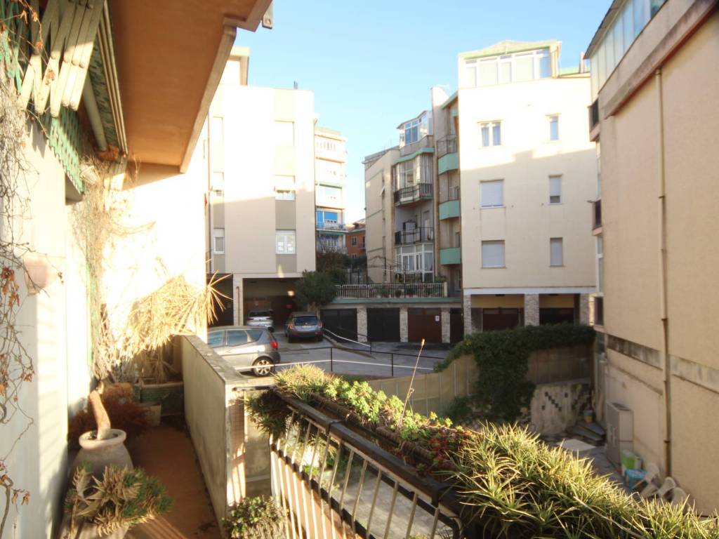 Appartamento a Savona in Via San Francesco d'Assisi - Foto 5