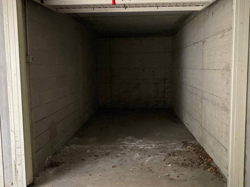 Box / garage a Merate in VIA DEGLI ALPINI, 6 - Foto 4