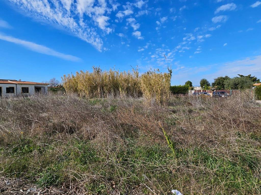 Terreno a Crotone in Via delle Begonie - Foto 5