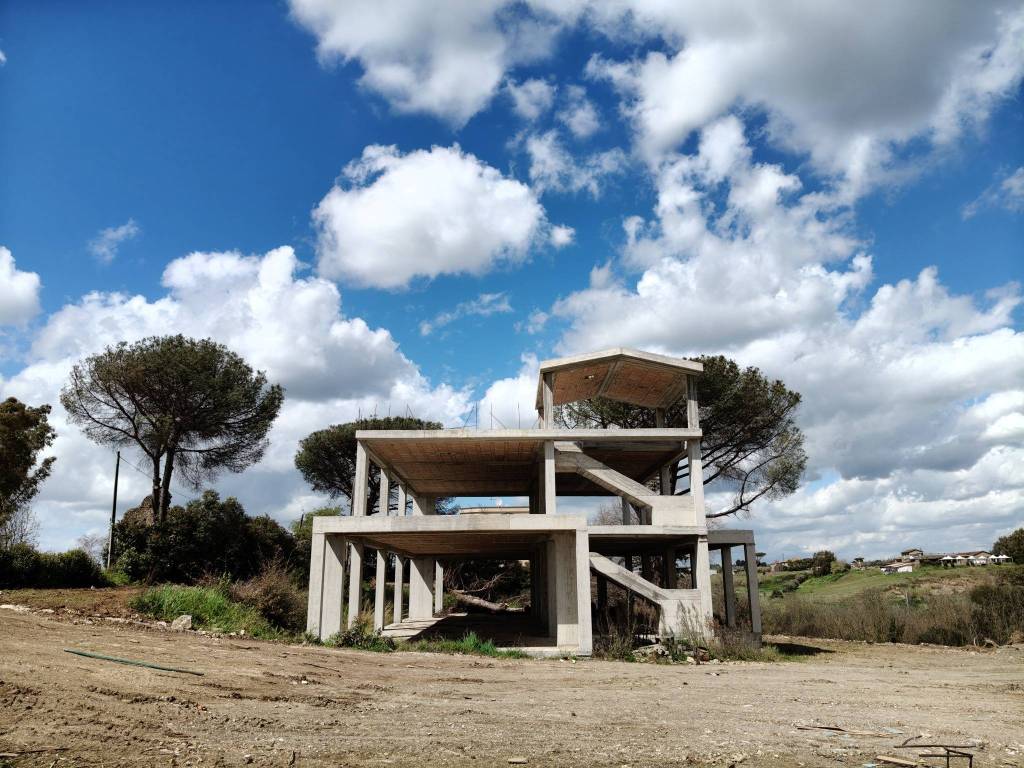 Rustico / casale a Aprilia in Via Garlate - Foto 2