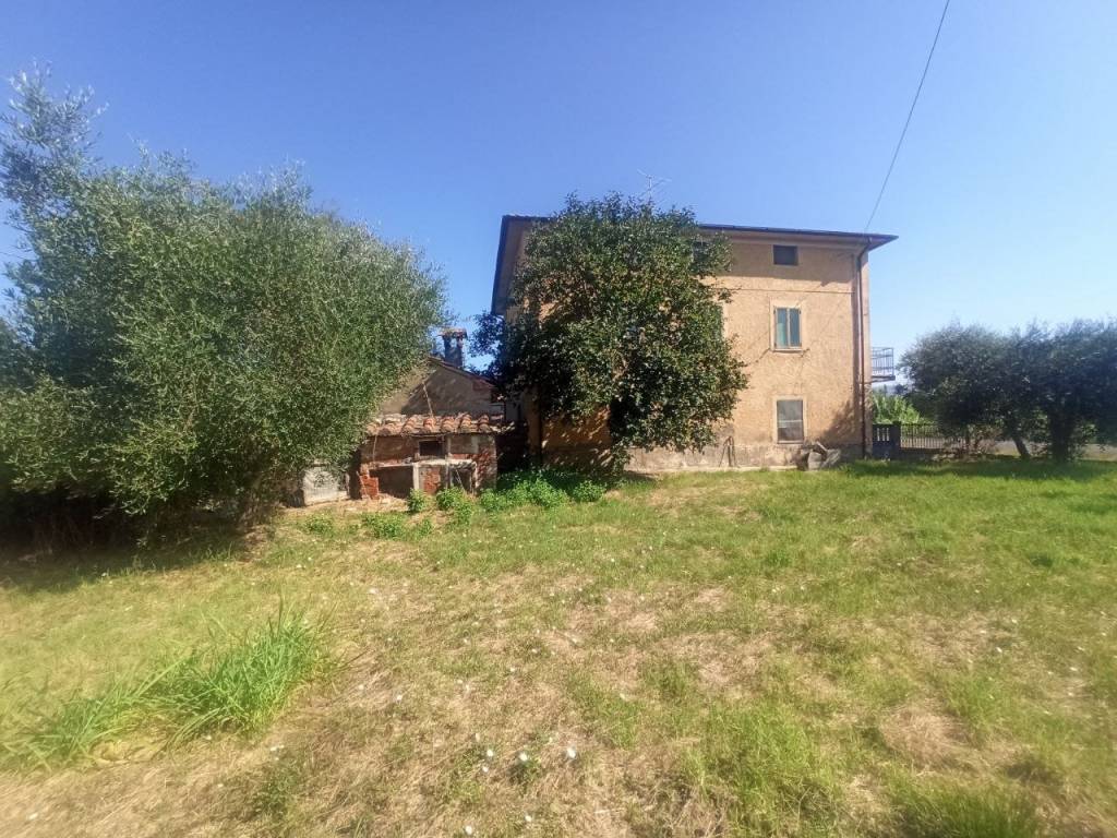 Villa a Castiglione del lago in Via Roma, 152 - Foto 4