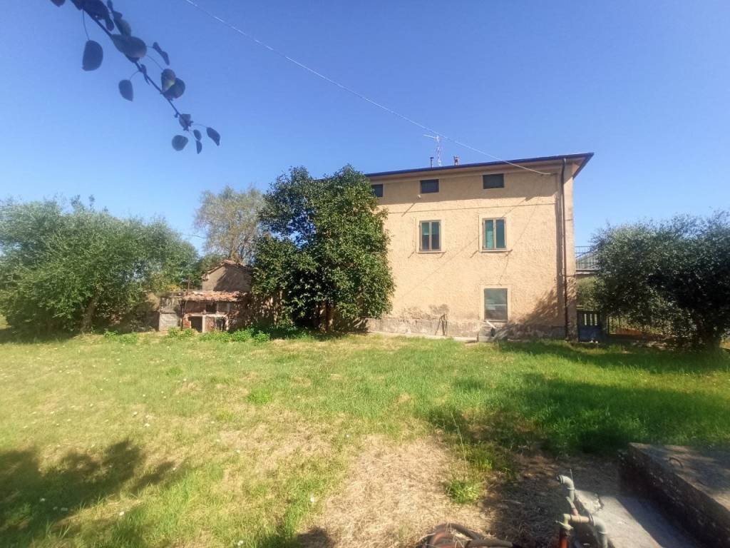 Villa a Castiglione del lago in Via Roma, 152 - Foto 5