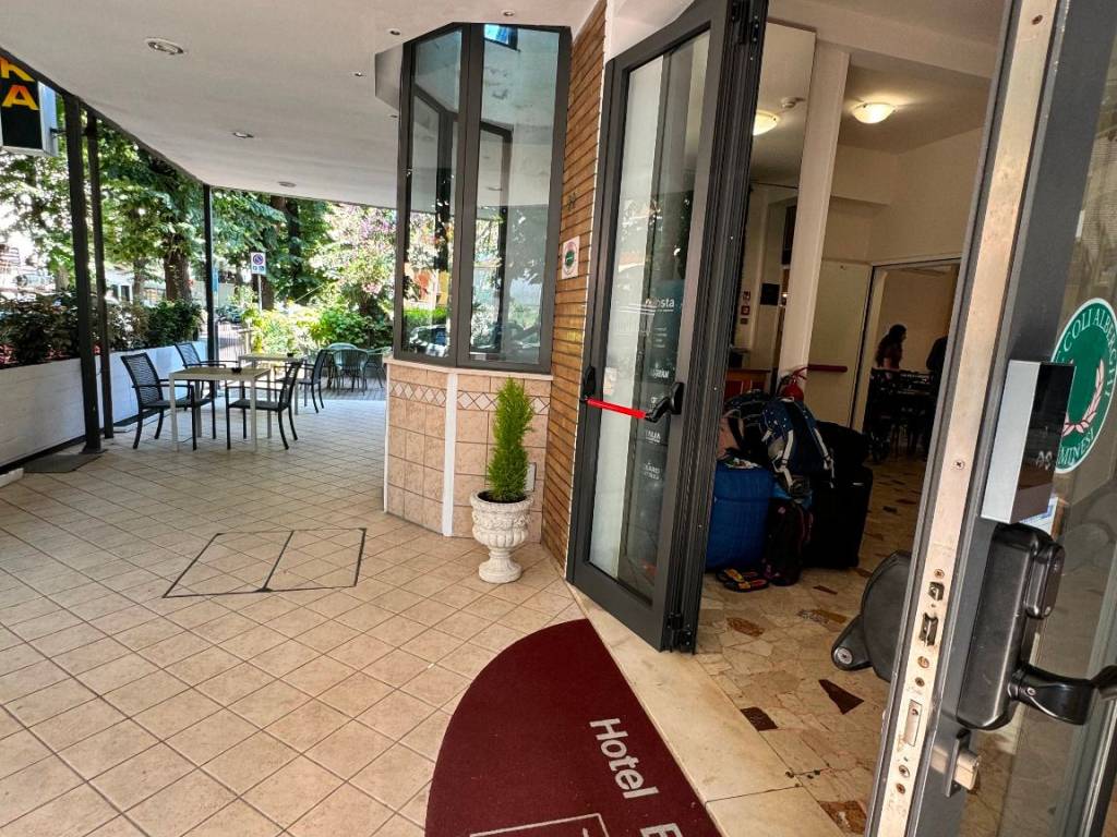 Palazzo / stabile a Rimini in Viale Trapani - Foto 4