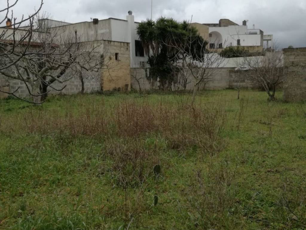 Terreno a Andrano in Via Marsala - Foto 2
