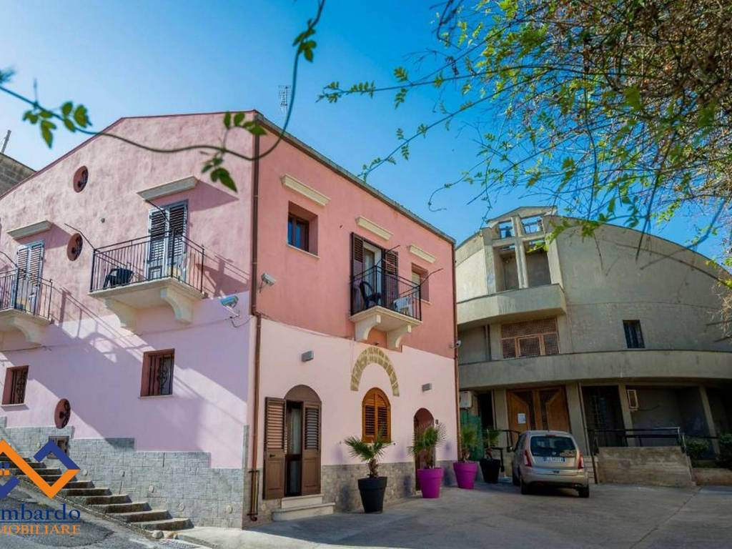 Casa indipendente a Castellammare del golfo in Via Cappuccini - Foto 2