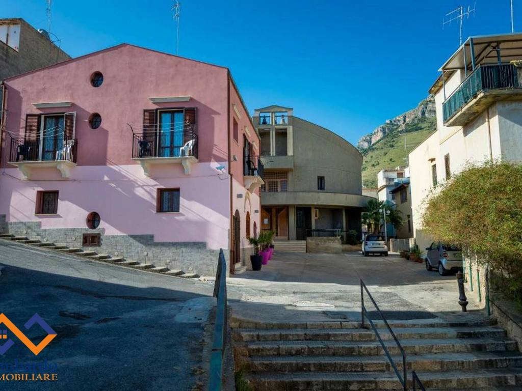 Casa indipendente a Castellammare del golfo in Via Cappuccini - Foto 4