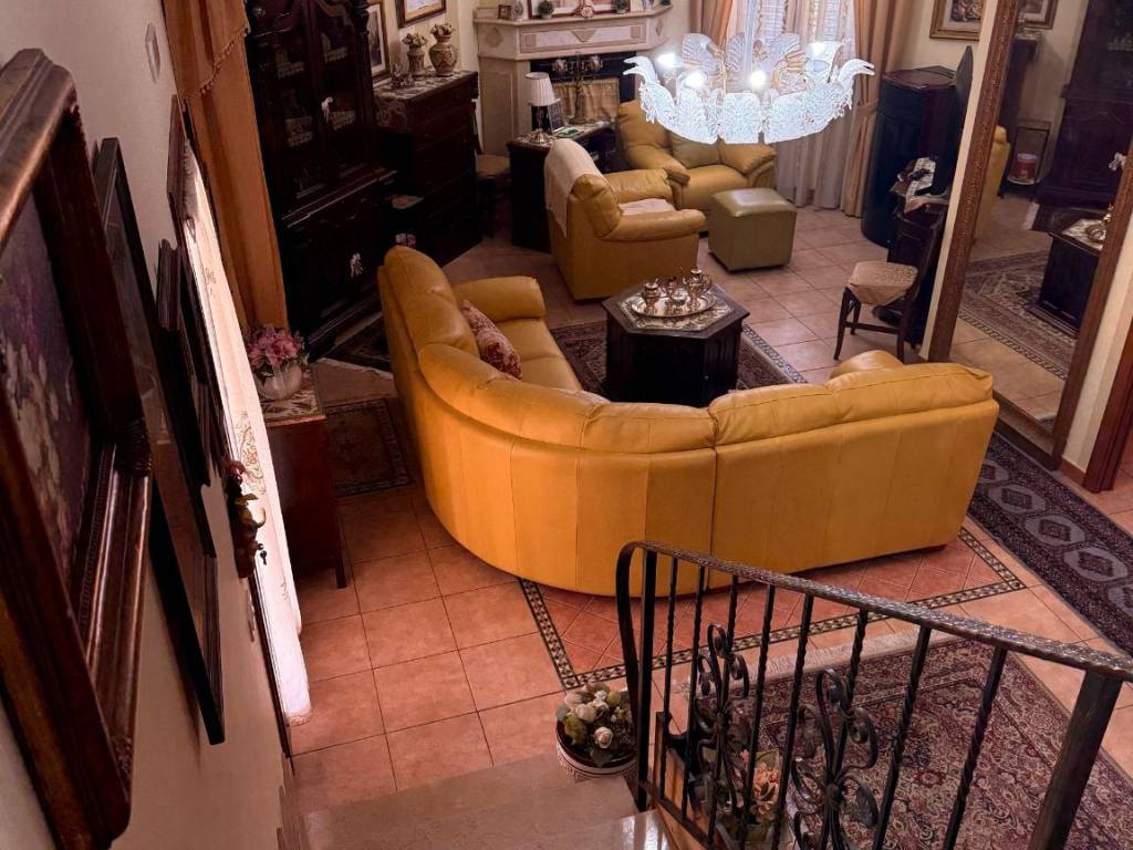 Villa a Crotone in Via dei Gelsomini - Foto 2