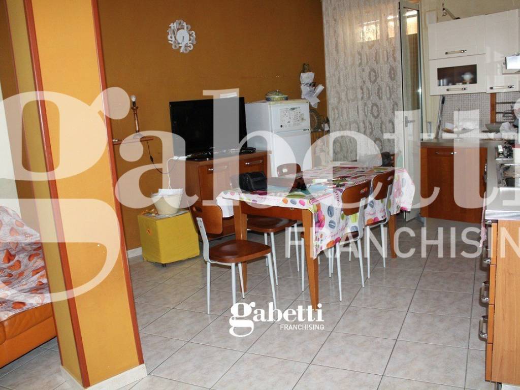 Appartamento a Canosa di puglia in via Tito Livio, 25 - Foto 4