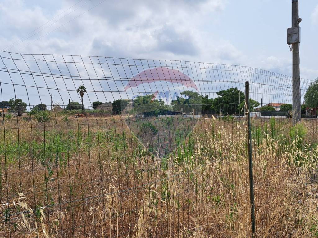 Terreno a Siracusa in Via Isole delle Molucche - Foto 3
