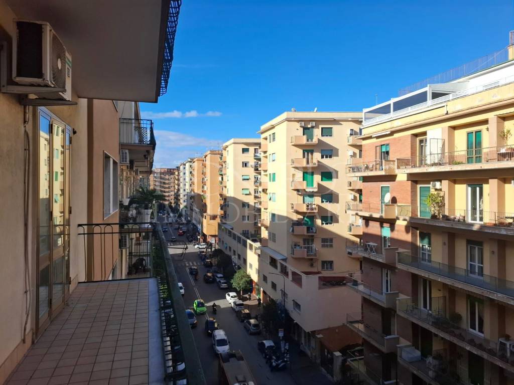 Appartamento a Napoli in Via Francesco Cilea - Foto 2
