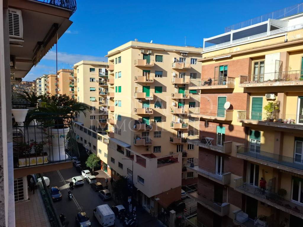 Appartamento a Napoli in Via Francesco Cilea - Foto 5