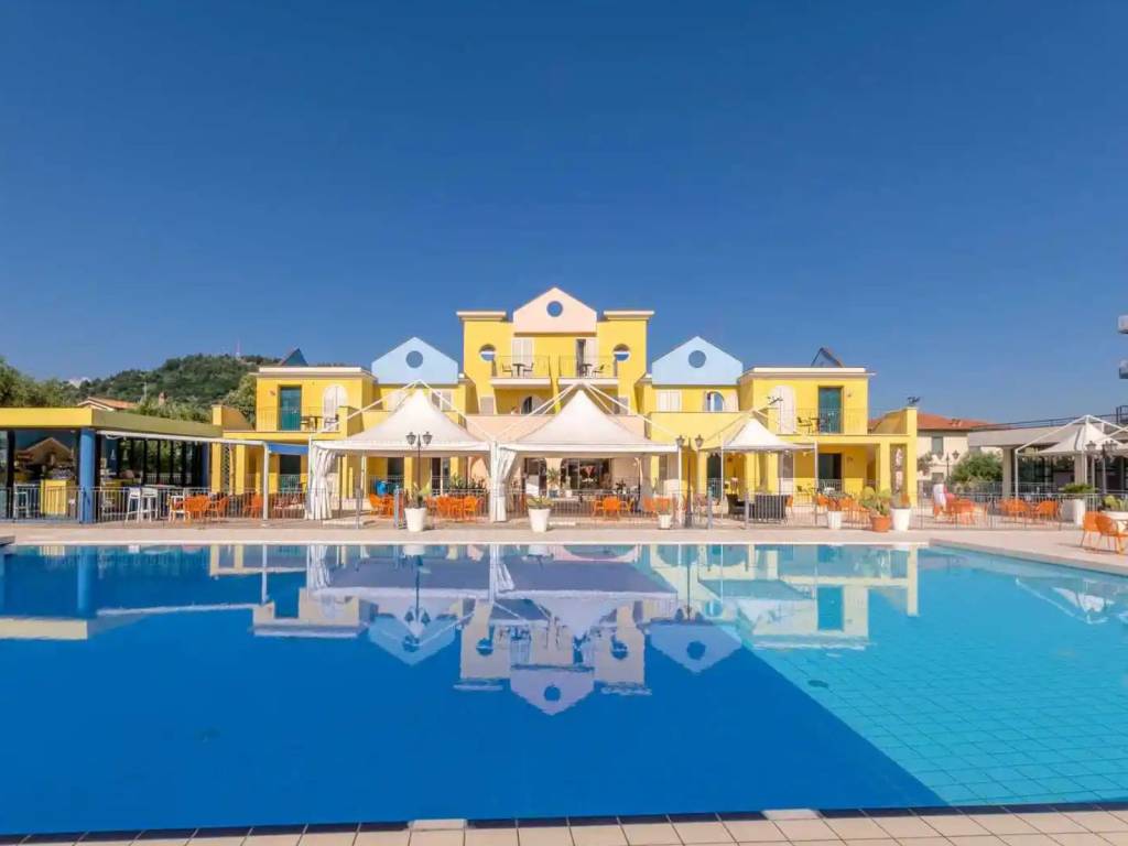 Palazzo / stabile a Grottammare in Lungomare Alcide De Gasperi, 76 - Foto 4