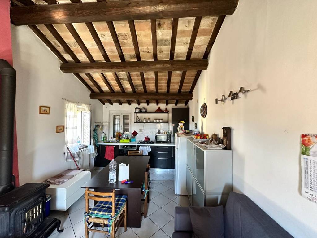 Appartamento a Bastia umbra in Via Carmelo Battaglia - Foto 2