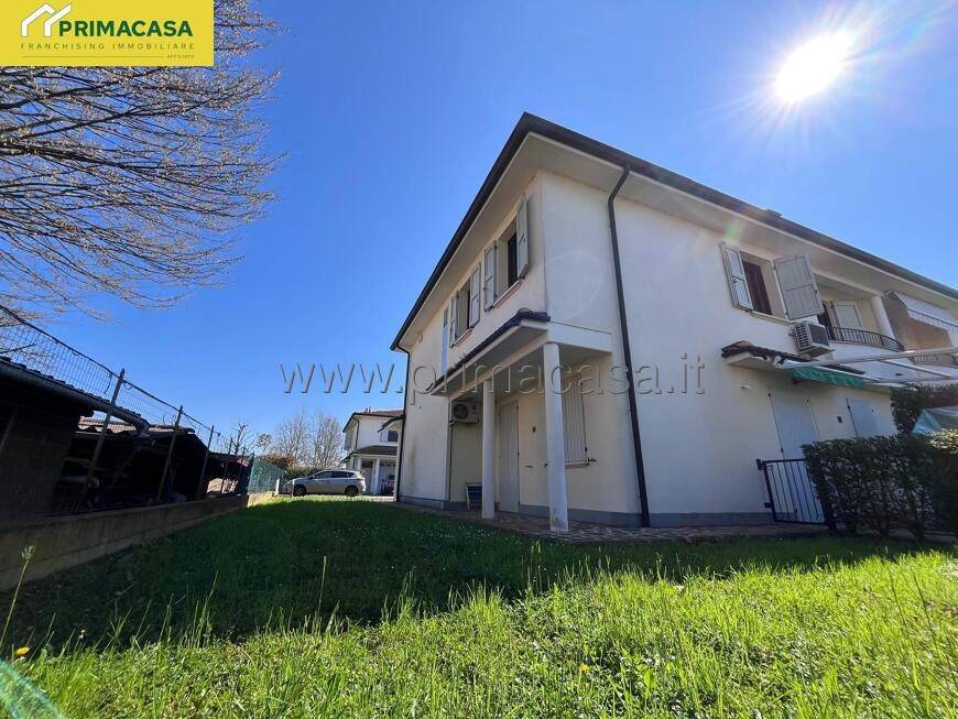 Villa a Fabbrico - Foto 2