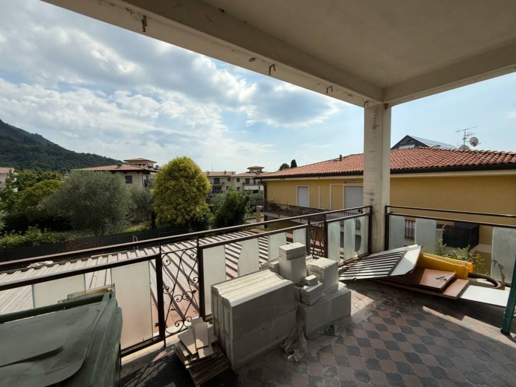 Appartamento a Salò in Via Bengianni Gratarolo - Foto 3