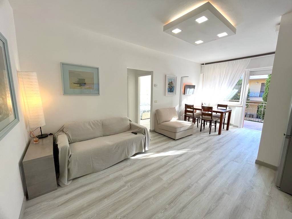 Appartamento a Riccione in Viale Armando Diaz - Foto 2