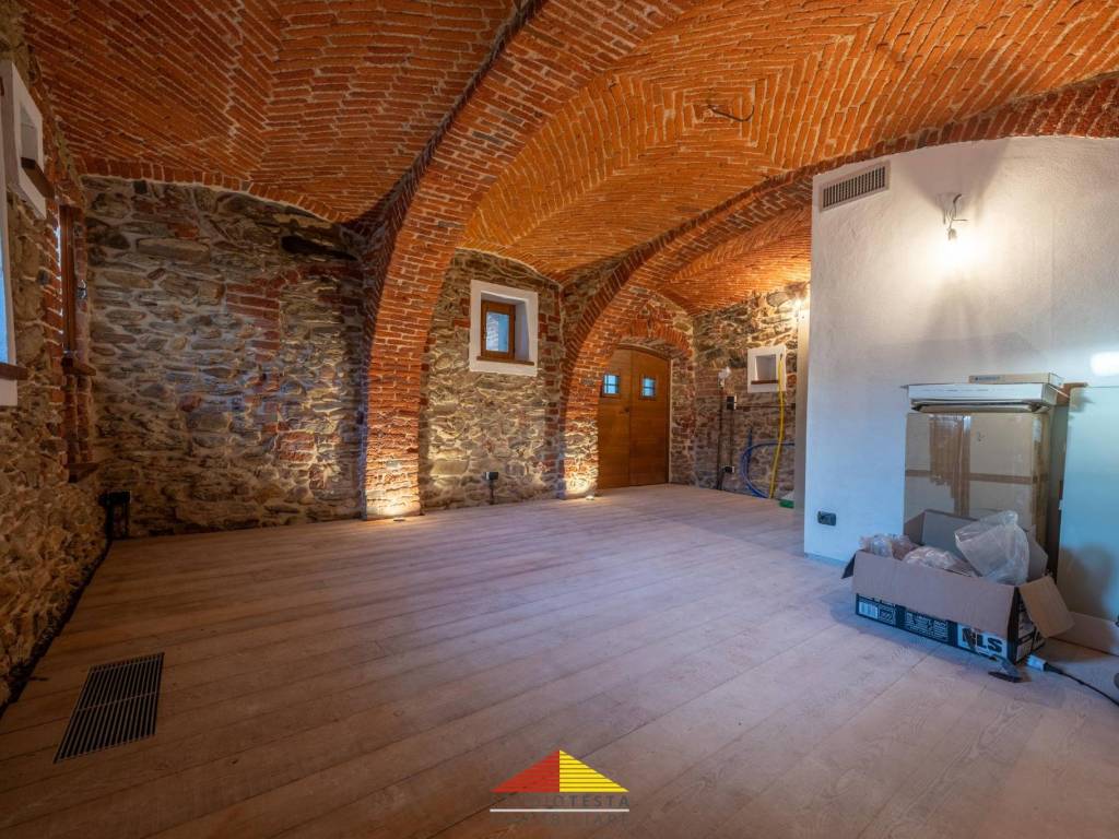 Casa indipendente a Verzuolo in Via Castello, 108 - Foto 4
