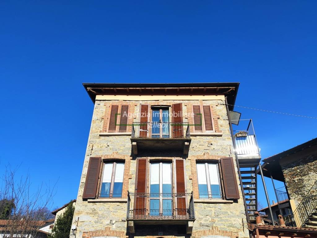 Appartamento a Brovello-carpugnino in Piazza 1 Gennaio - Foto 2