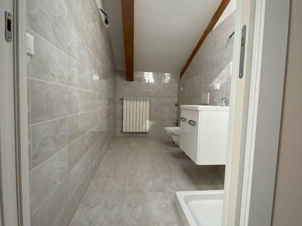 Appartamento a Finale ligure in Via Generale Enrico Caviglia, 80 - Foto 3