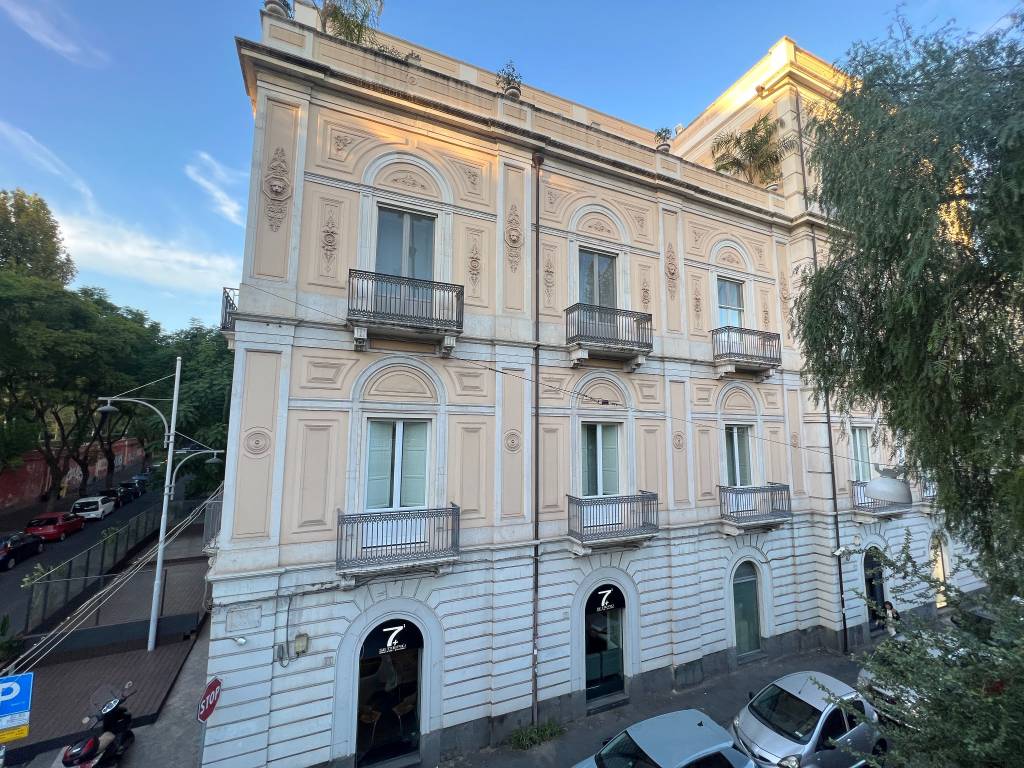Appartamento a Catania in Via Etnea, 221 - Foto 3