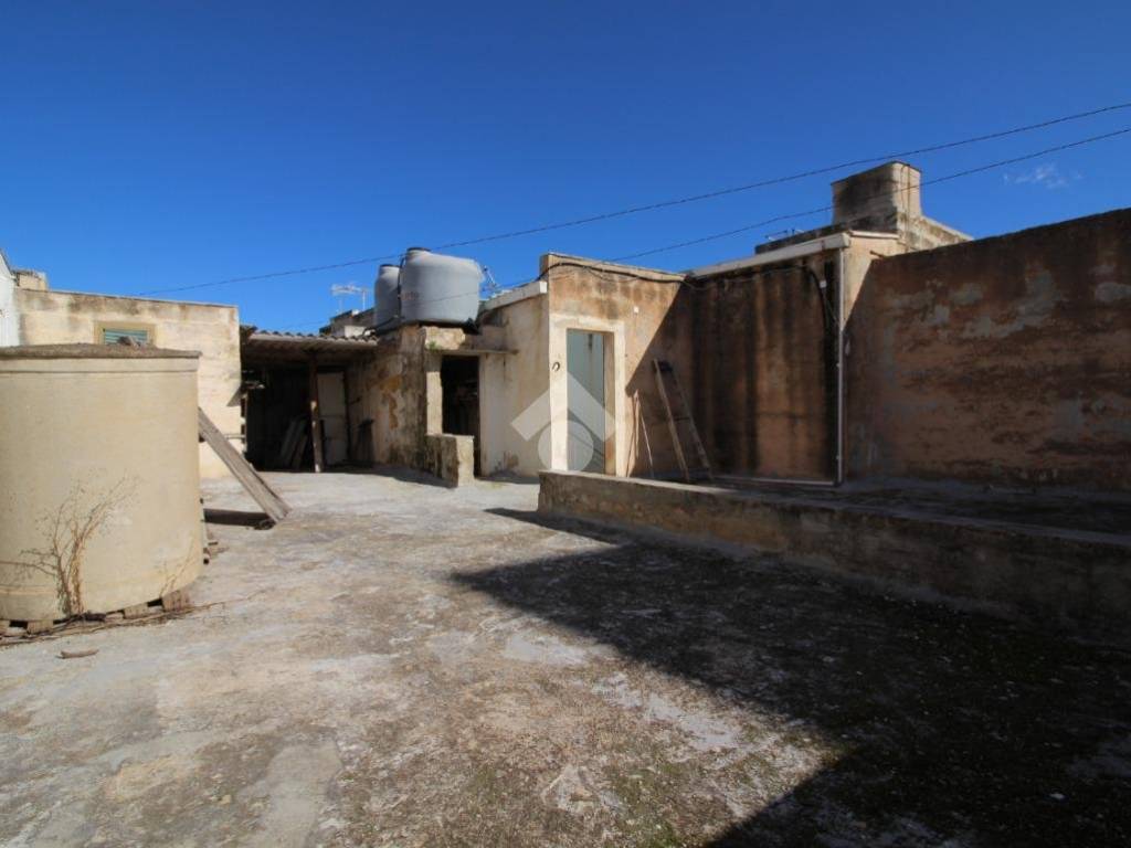 Casa indipendente a Trapani in Via Della Ginestra, 18 - Foto 3