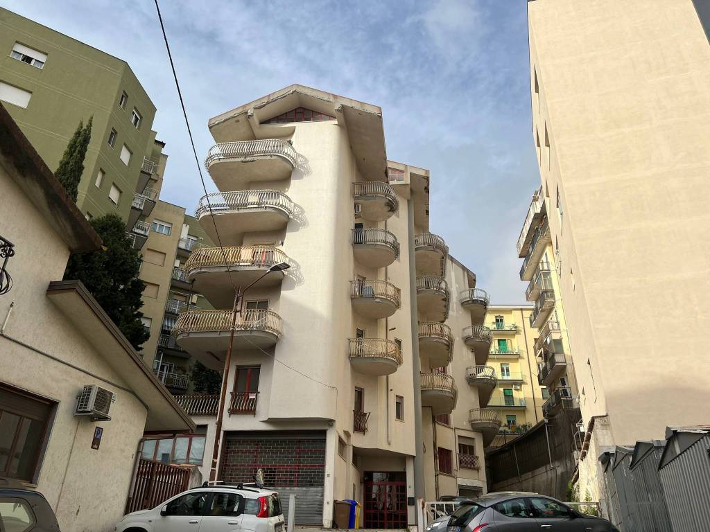 Appartamento a Catanzaro in Traversa Mario Greco - Foto 5