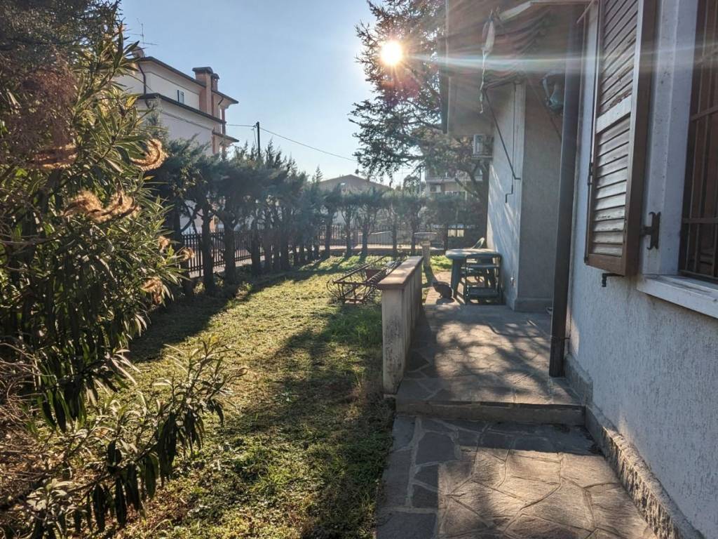Villa a Villafranca di verona in Via Valle - Foto 2
