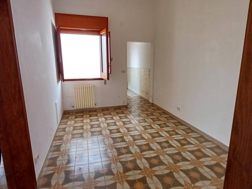 Appartamento a Francavilla fontana in Via Luigi Margarita, 48 - Foto 4