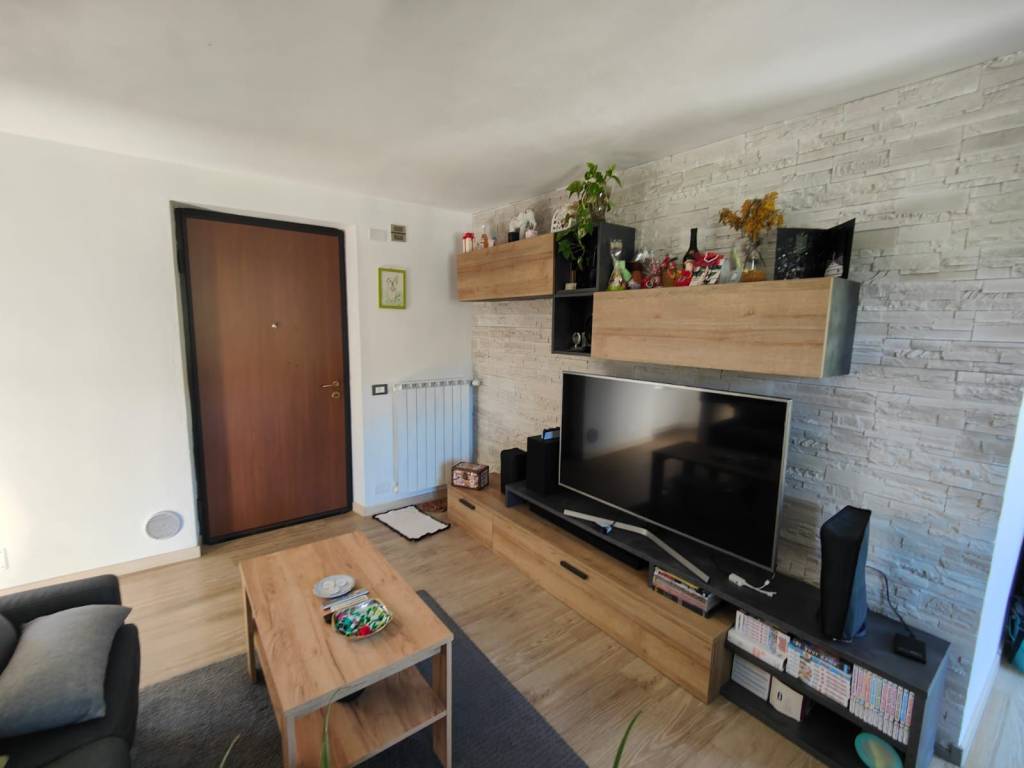 Appartamento a Verbania in Corso Benedetto Cairoli - Foto 3