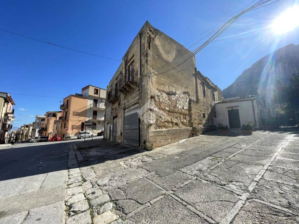 Casa indipendente a Castellammare del golfo in Via Castronuovo, 81 - Foto 3