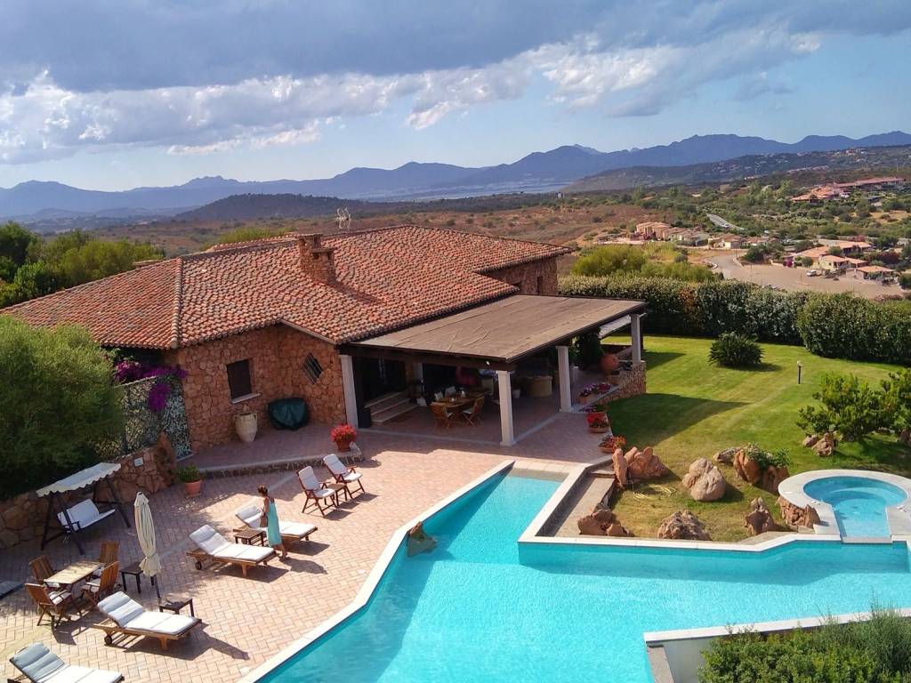 Villa a Loiri porto san paolo in Via Monte Ortobene - Foto 2