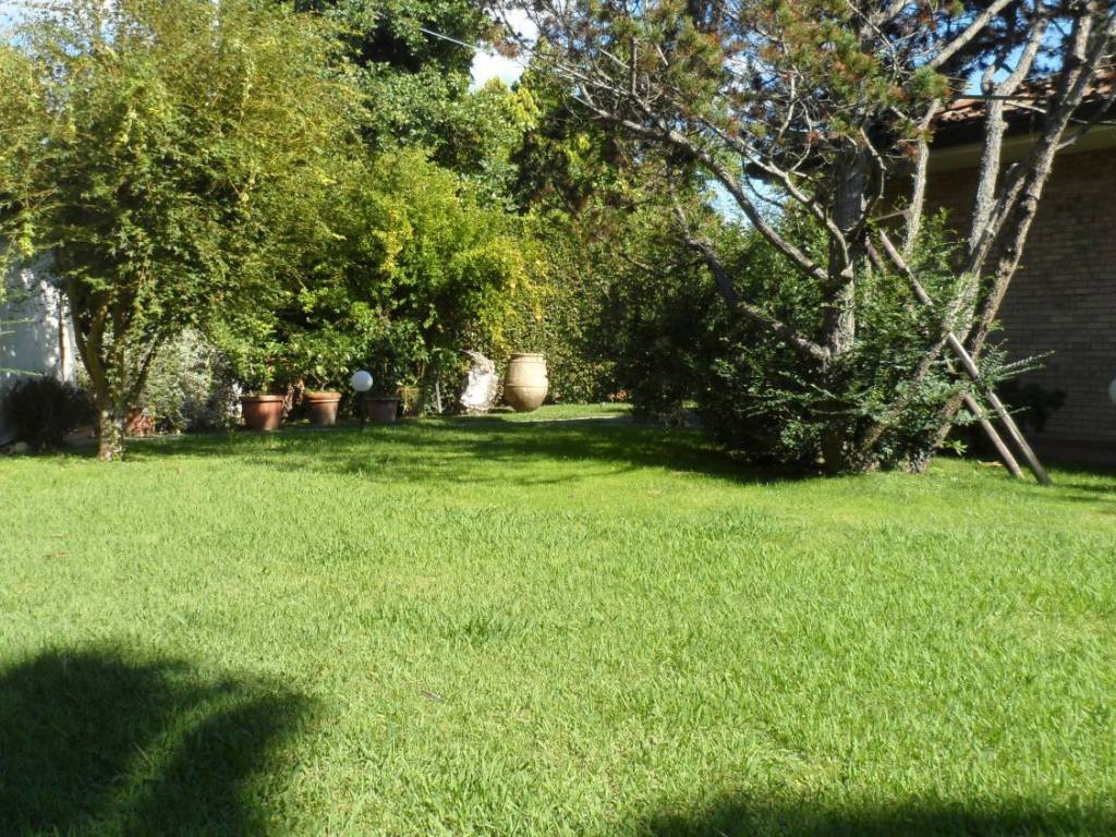 Villa a Pietrasanta in Via Sardegna, 32 - Foto 3