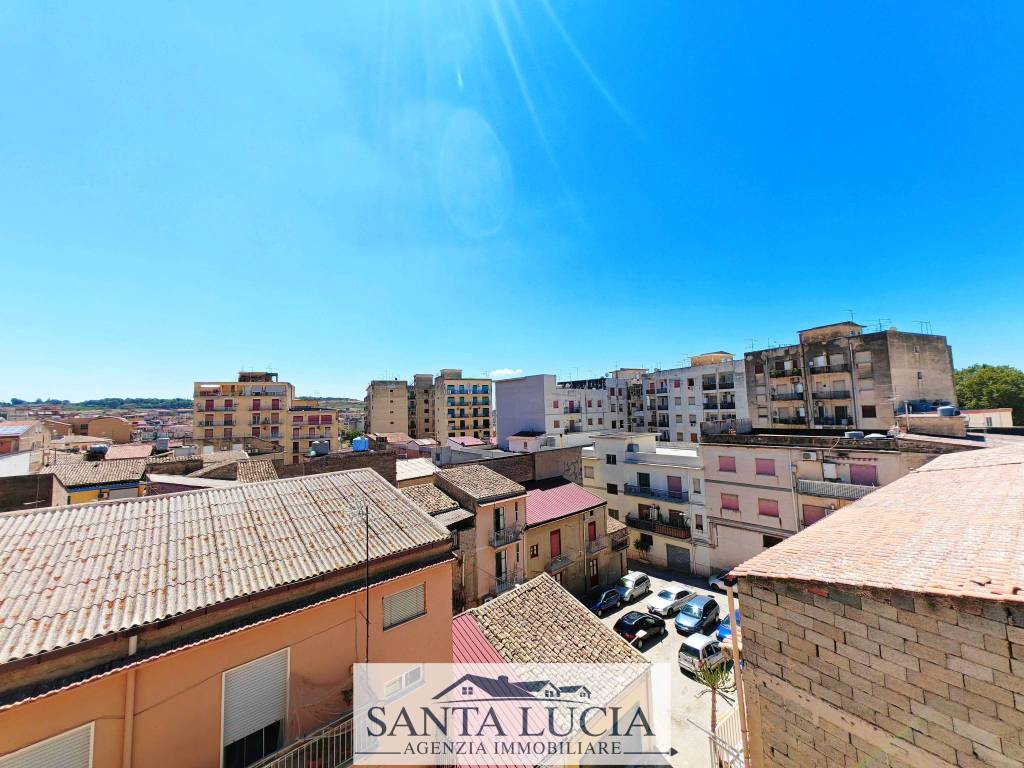 Palazzo / stabile a Canicattì in Via Ugo Foscolo - Foto 4