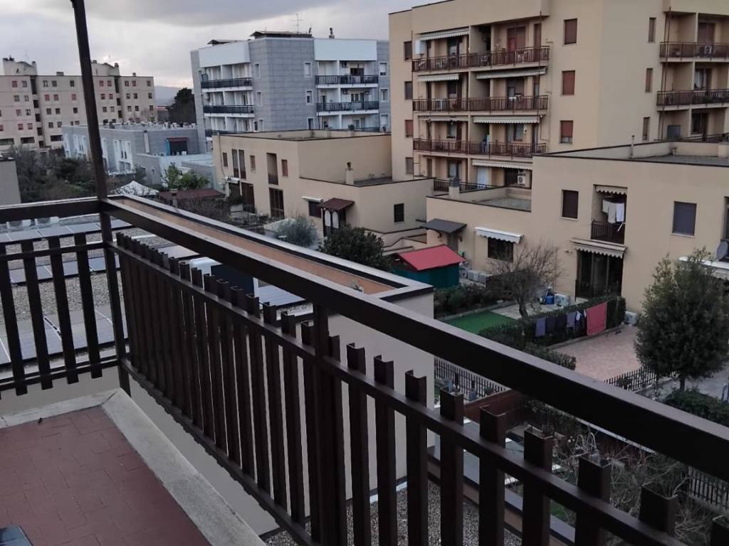 Appartamento a Perugia in Via Ildebrando Pizzetti - Foto 2