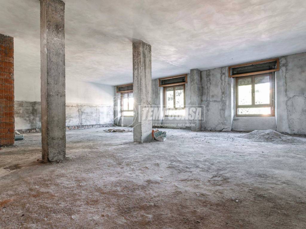 Appartamento a Lurago marinone in Via Carolina Litta Rusca 17/31 - Foto 2