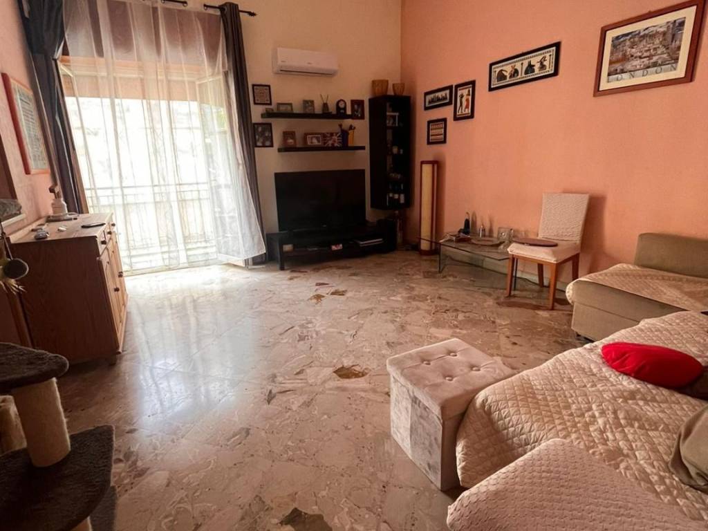 Palazzo / stabile a Bagheria in Via Calogero Carà - Foto 3
