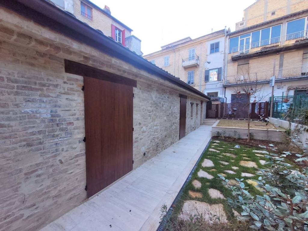 Casa indipendente a San benedetto del tronto in via F.lli Cairoli, 1 - Foto 4