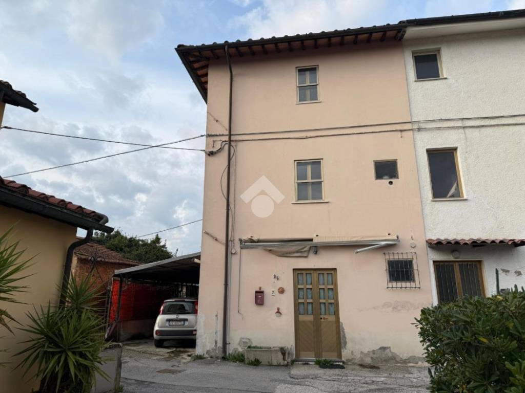 Casa indipendente a Ponte buggianese in Via del popolo - Foto 2