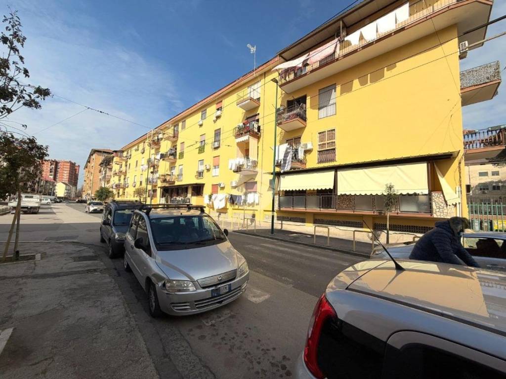 Appartamento a Napoli in Via Monterosa, 134 - Foto 2