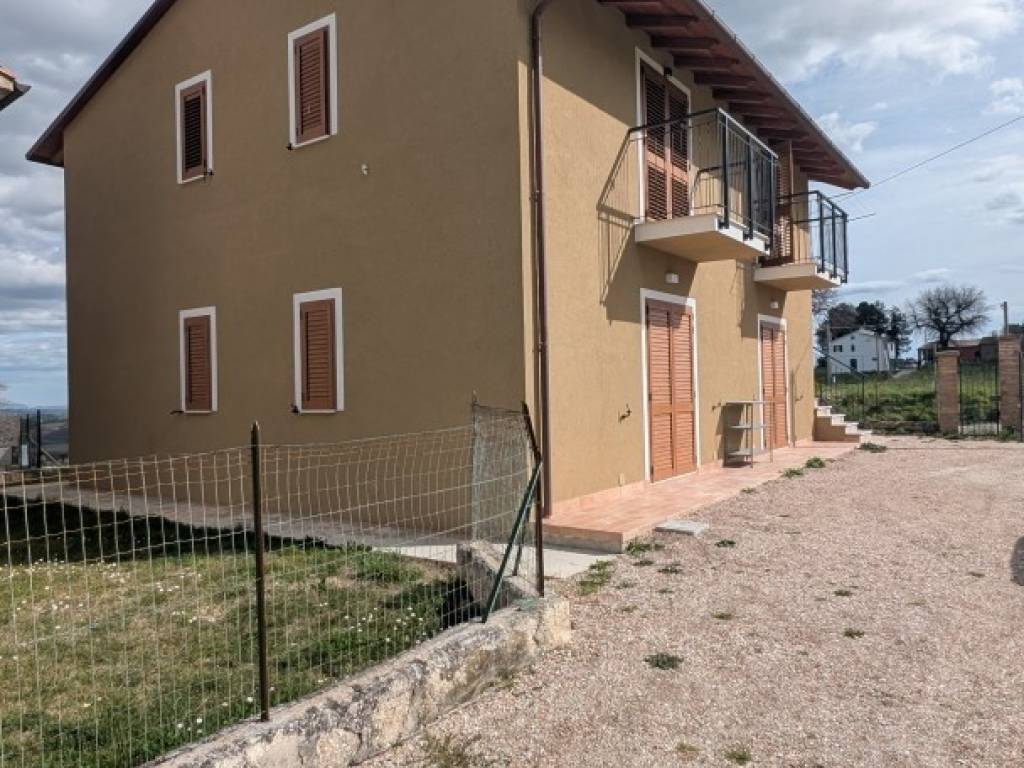 Villa a Ripe san ginesio in LocalitÃ contrada faveto - Foto 3