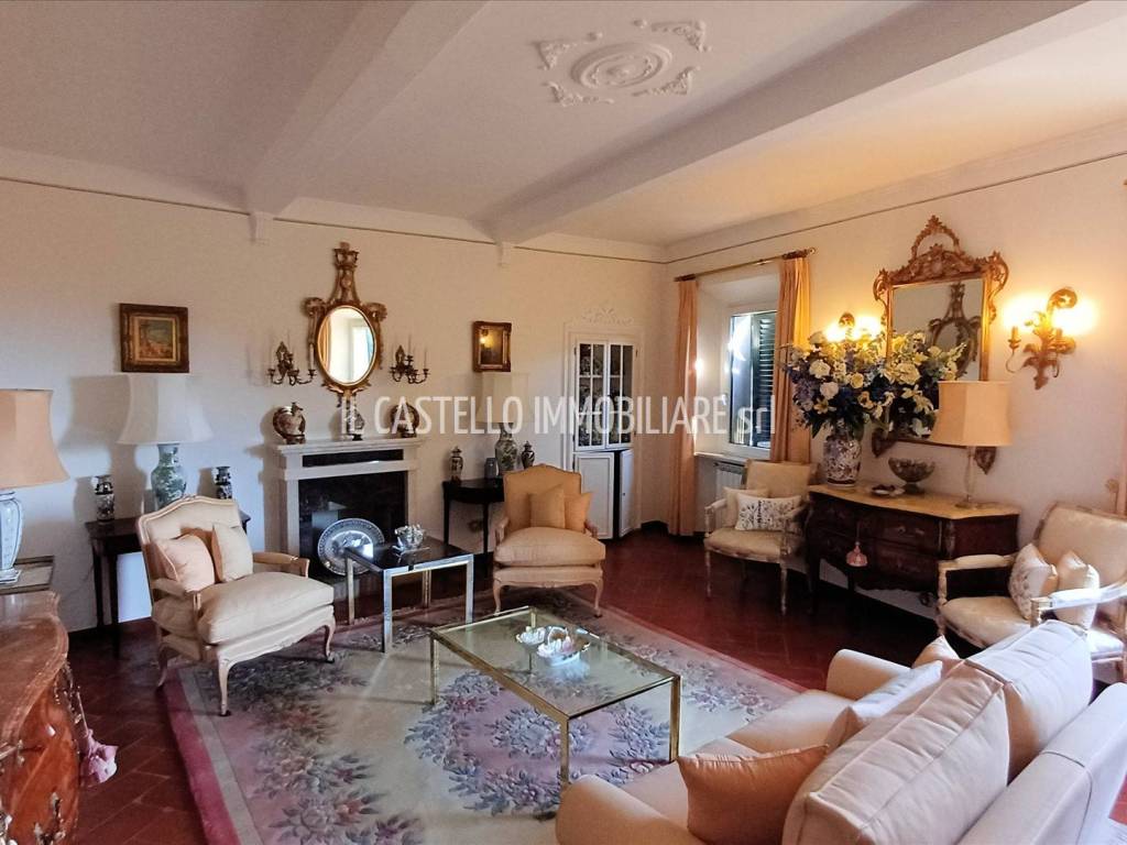 Appartamento a Sinalunga in Piazza Giuseppe Garibaldi, 43 - Foto 2