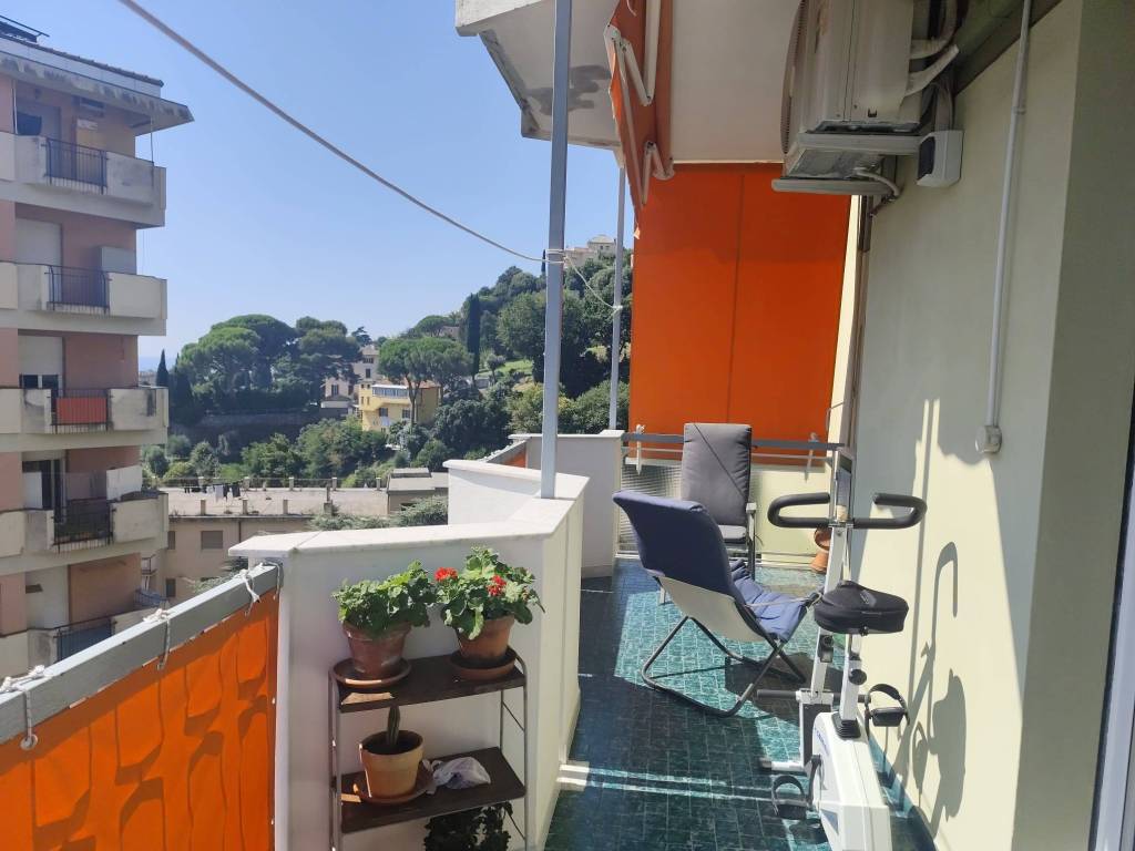 Appartamento a Genova in Piazzale Giardino Fiorito - Foto 3