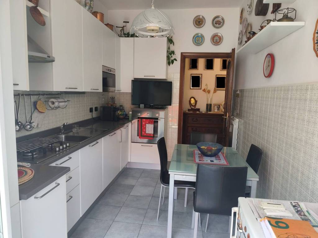 Appartamento a Genova in Piazzale Giardino Fiorito - Foto 4