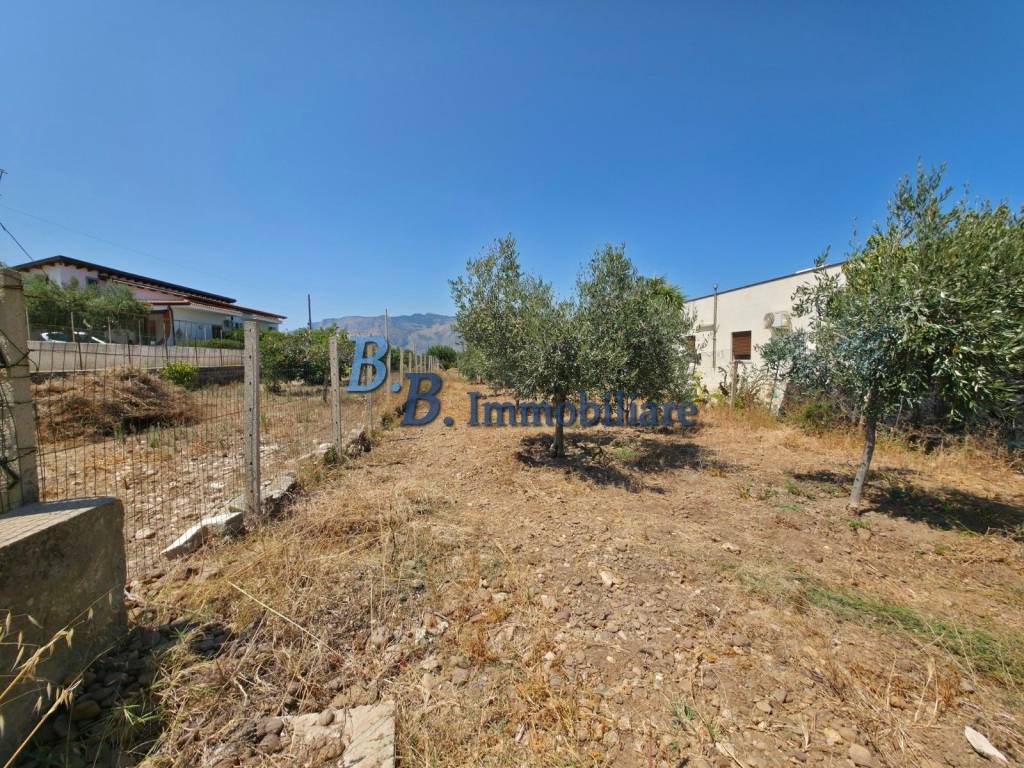 Terreno a Alcamo in Via Palmeri - Foto 1