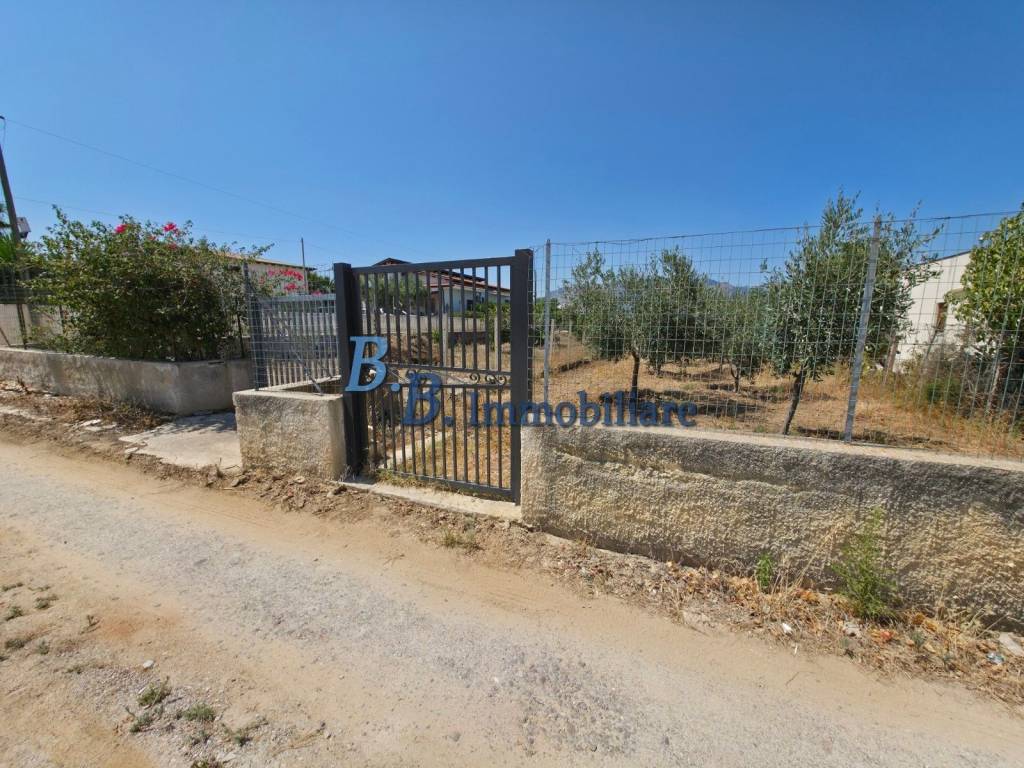 Terreno a Alcamo in Via Palmeri - Foto 2