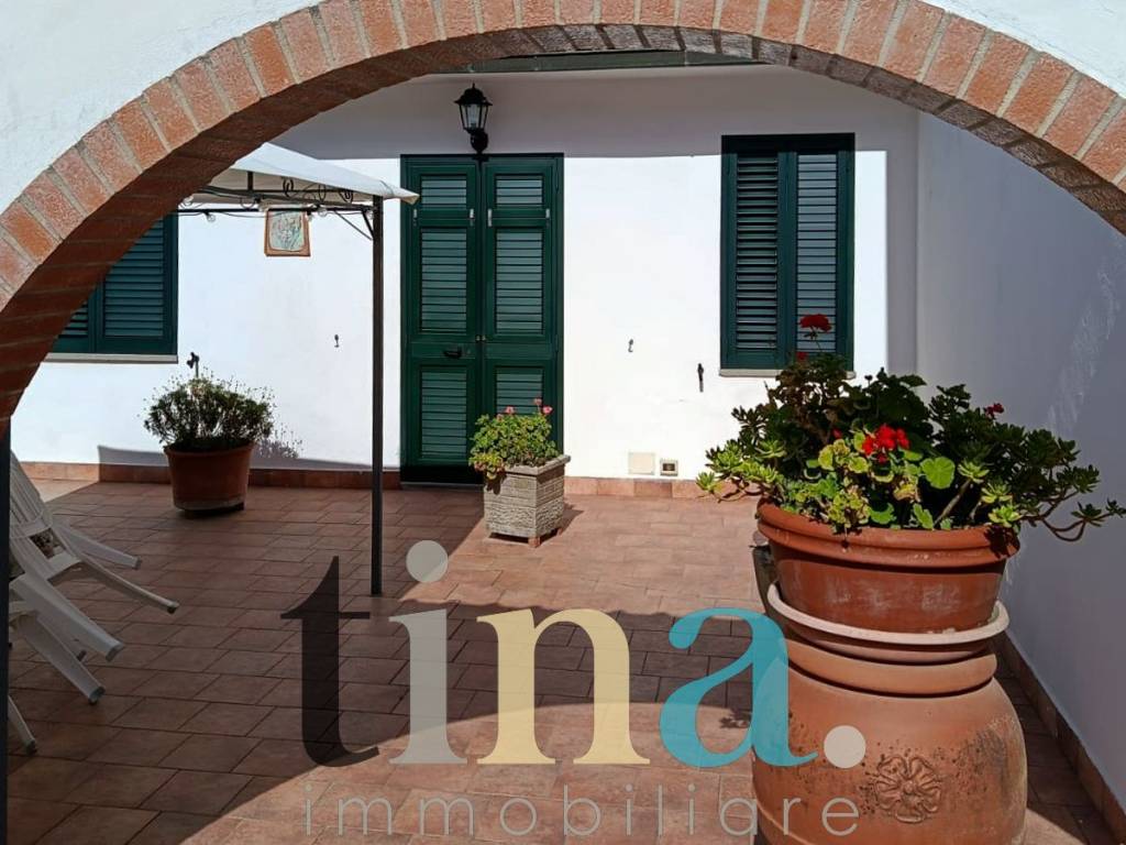 Villa a Castellina marittima in Via del Commercio - Foto 4