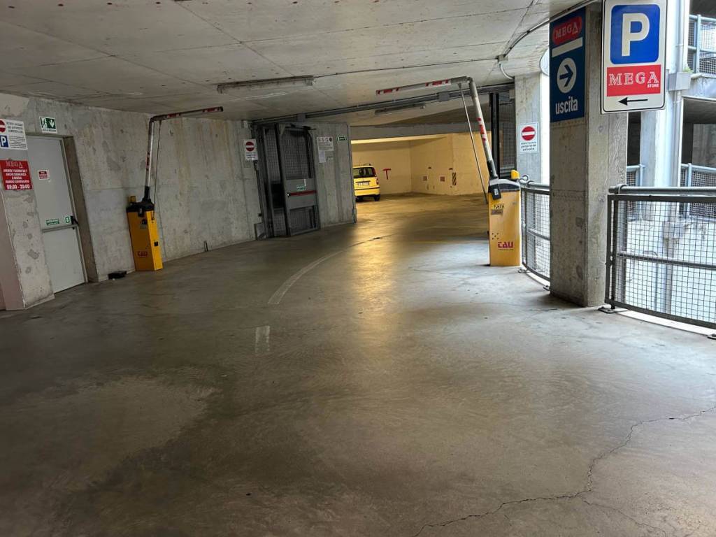 Box / garage a Trieste in Via della Tesa - Foto 3