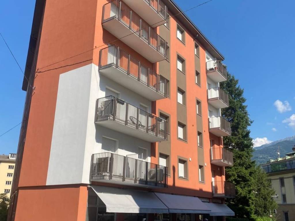 Appartamento a Sondrio in Via 4 Novembre - Foto 2