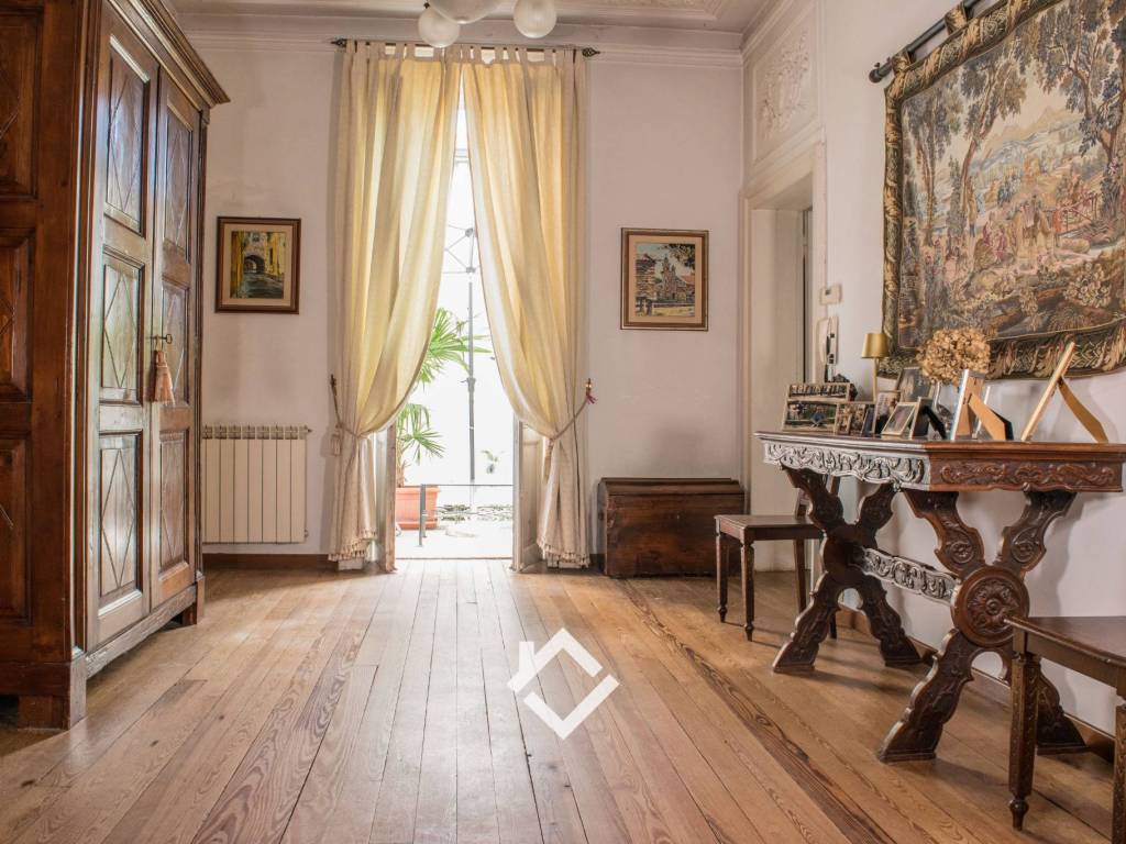Villa a Besozzo in Via Roma, 17 - Foto 2
