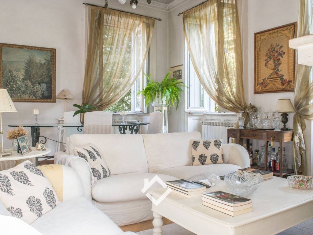 Villa a Besozzo in Via Roma, 17 - Foto 3